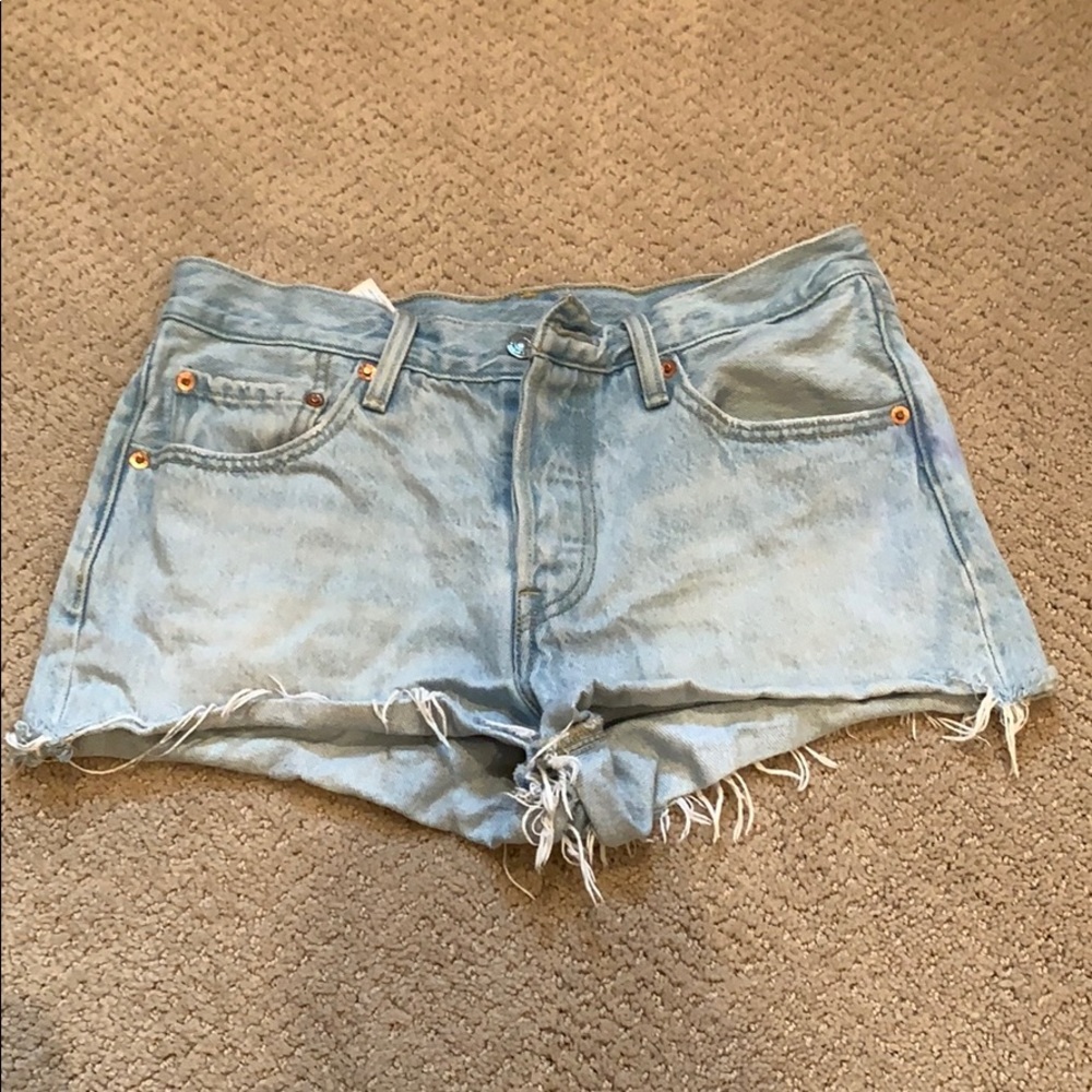 Levi’s cut off shorts